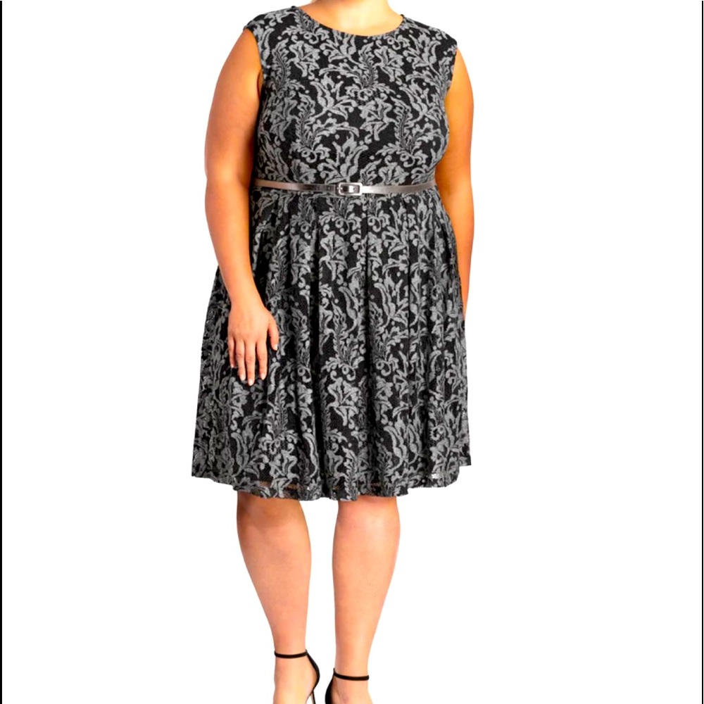 NWOT Sabrina Blue Belted Lace Sleeveless Dress